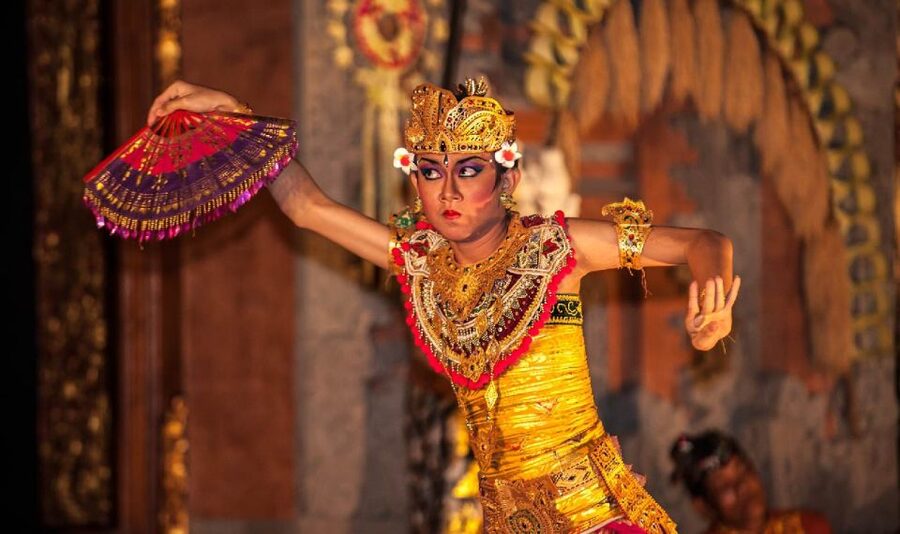 Bali: Ubud Palace Legong Dance Show Ticket - Inside the performance: the story beats and 90-minute pacing