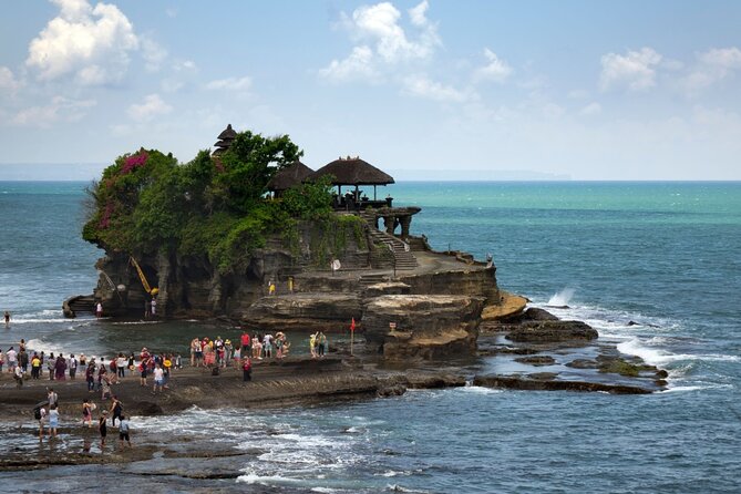 Bali UNESCO Sites: Water Temples and Jatiluwih Rice Terrace Tour - Stop 1: Taman Ayun Temple in its royal water-garden setting