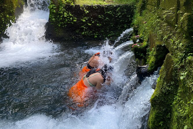 Bali: Water Purification at Pura Mengening - Water purification at Pura Mengening: what you’re really signing up for