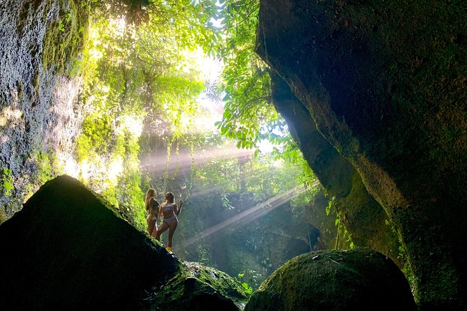 Bali Waterfalls in One Day: Tukad Cepung, 2 Hidden Waterfall, Kanto Lampo - Lunch, culture stops, and what makes the day feel local