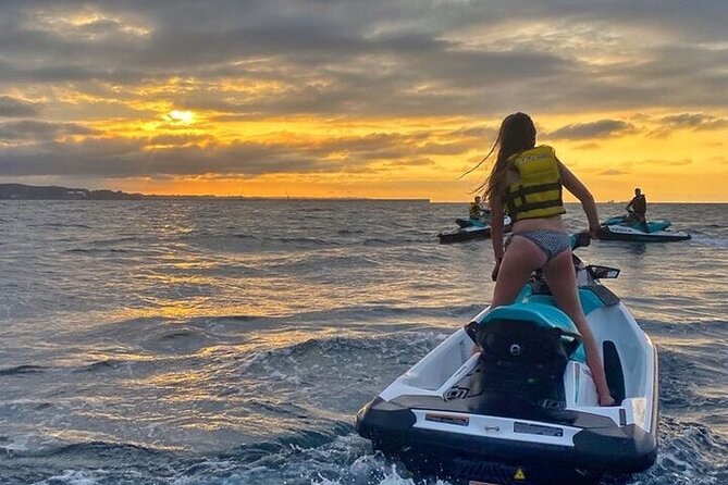 Bali : Watersport Jet Ski, Banana Boat, Parasailling and Flyboard - The one-hour water-sports menu: jet ski, banana boat, parasailing, flyboard