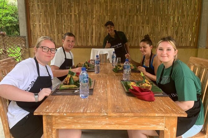 Balinese Cooking Class with Traditional Market Tour - Herb and Spice Garden Time: The Lesson Starts Before the Kitchen