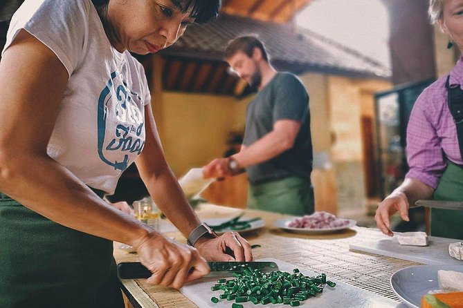 Balinese Cooking class with traditional morning market visit - The traditional morning market: choosing ingredients like you mean it