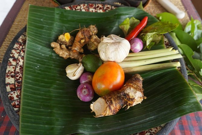 Balinese Traditional Food Cooking Class with Ubud Monkey Forest and SPA - Meeting Farmers and Learning Rice the Way Balinese Kitchens Do