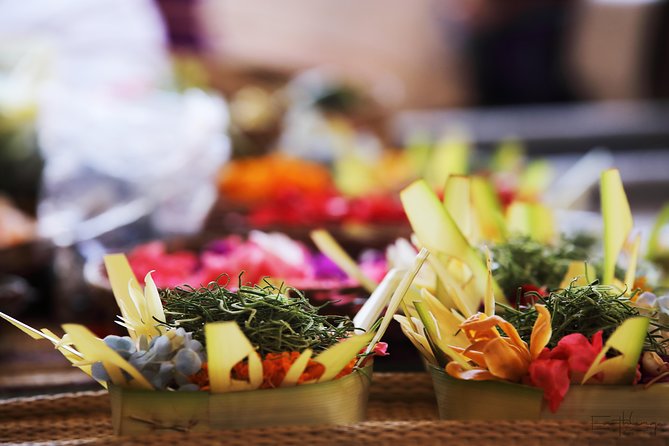 Balinese Village Experience - Canang sari offerings: why daily Hinduism feels practical here