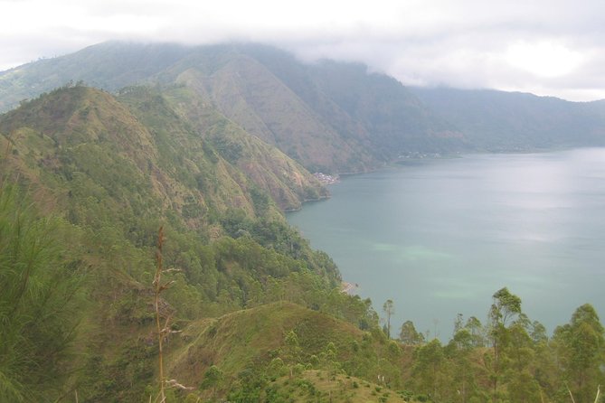Batur Caldera Sunrise Trekking - The return descent and lake crossing: closing the loop smoothly