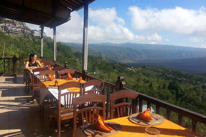 Batur Volcano Sunrise Trekking, Rice Teracce & Bali Coffee Plantation Tour - What to wear and bring for a comfortable sunrise climb