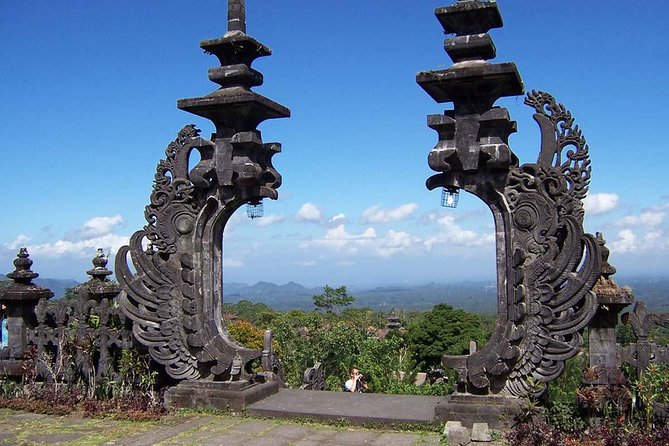 Besakih Temple Tour - Mother Temple in Bali - Stop 1: Taman Wisata Kertha Gosa (Kertha Gosa) and the story in the stone