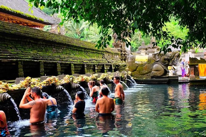 Best of Bali Jungle Swing with Ubud Sightseeing Tour - Tegenungan Waterfall: the swim stop that feels like a reset button