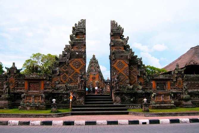 Best of Ubud 1-Day Private Tour - Ubud center breaks: art market + Ubud Palace without eating the whole day