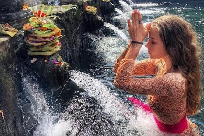 Best of Ubud Tour with Jungle Swing Private and All Inclusive - Tirta Empul Temple: a brief but meaningful water ritual stop