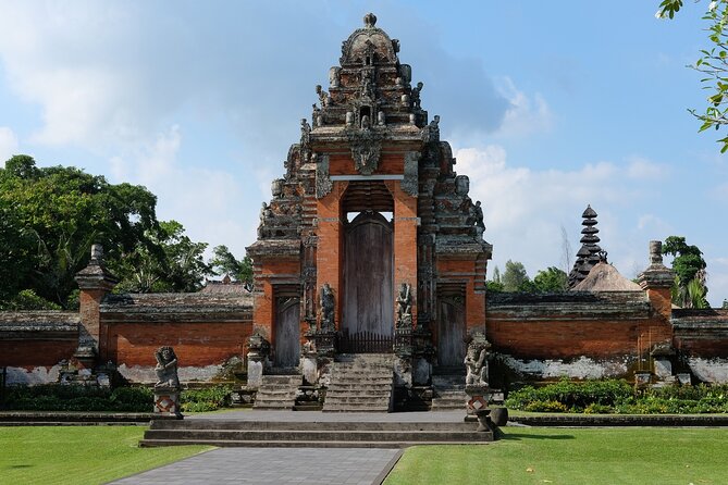 Best of Ubud with Jungle Swing Experience - Batuan’s temple compound: where daily life meets ritual