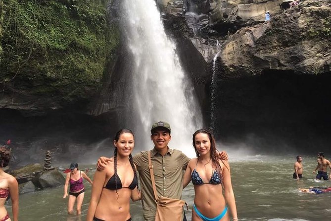 Blue Lagoon Snorkeling and Lunch with Visit Tegenungn Waterfall in Ubud - Tegenungan Waterfall: The Scenic Break That Does Not Eat the Whole Day