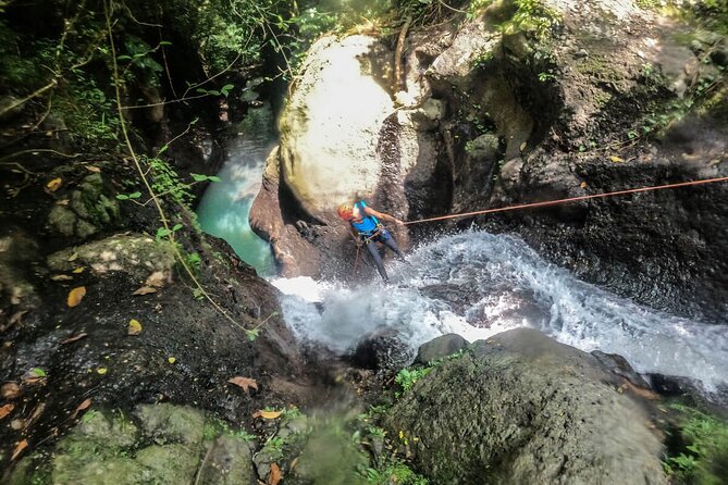 Canyoning Bali, Blue Gorge Canyon (Adventure, discovery, nature) - ICOpro safety training: how first-timers get comfortable fast