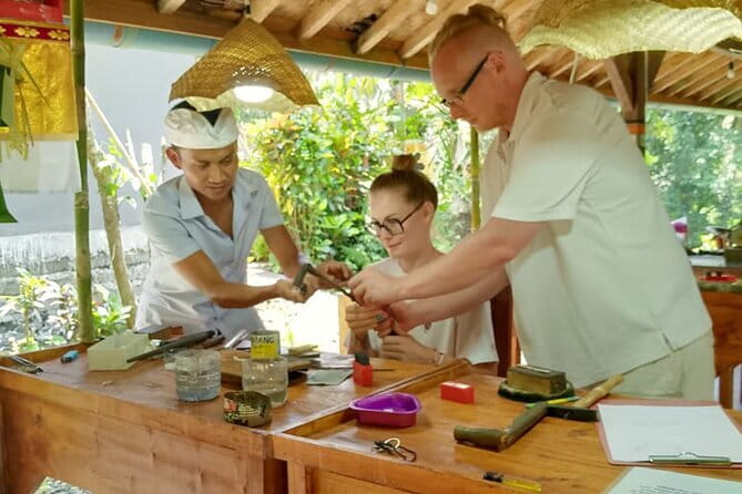 Celuk Bali Silver Class: Hands-On Silver Making Class - Snacks, water, and free Wi‑Fi: small inclusions with real comfort
