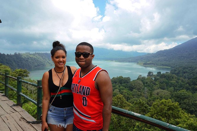 Complete your Bali Holiday with Bali Instagram Tour including Lunch - Ulun Danu Bratan Temple: Scenic Temple Time Around 3pm