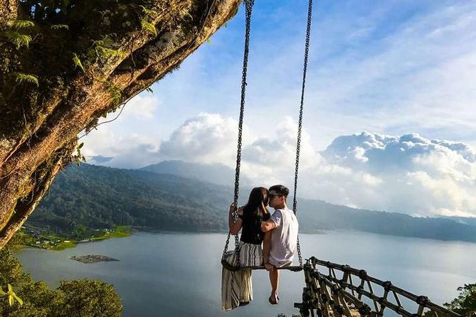 Complete your Bali Holiday with Bali Instagram Tour including Lunch - Handara Golf Course Gate: That Classic Bali Frame