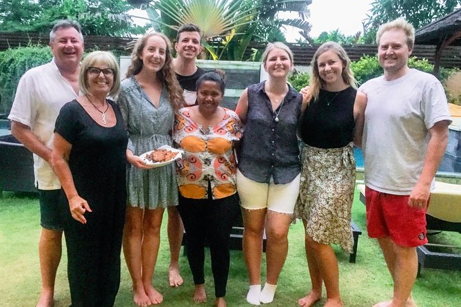 Cooking class in the comfort of your own personal villa. Yes, I'll come to you! - Eating in Your Villa: Where the Class Becomes the Best Part of the Night