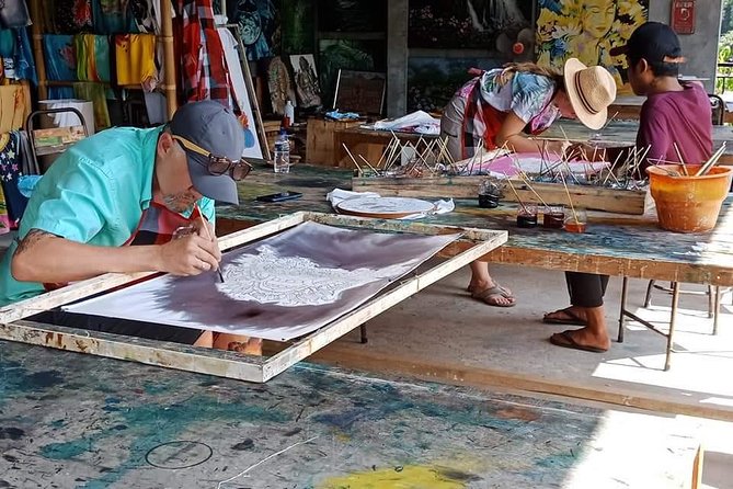 Crafting Heritage Batik Painting Workshops - Why the family-compound setting feels authentic (and not staged)