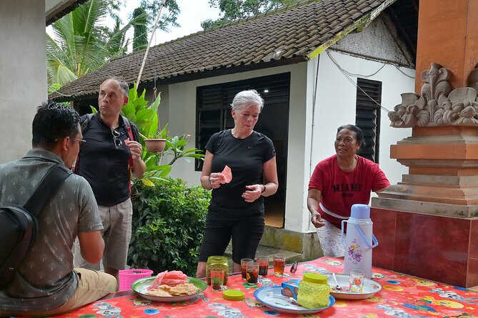 Cycling and Cooking Class in Ubud - At Pak Wayan’s Home: The Hands-On Cooking Class