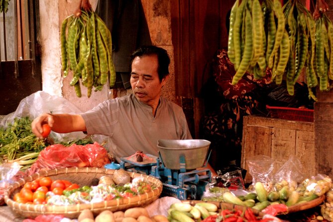 Denpasar Night Market Food Tour - Who should book this Denpasar night market tour?