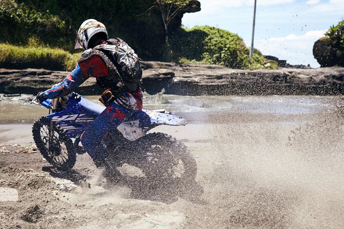 Dirt Bike Tours with fully trained Guides - full day tours with relax time frame - Lunch break at a traditional Balinese restaurant (and why it matters)