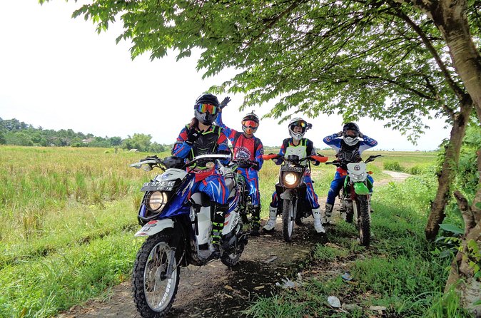 Dirt Bike Tours with fully trained Guides - full day tours with relax time frame - Equipment and bike confidence: why torque and control matter