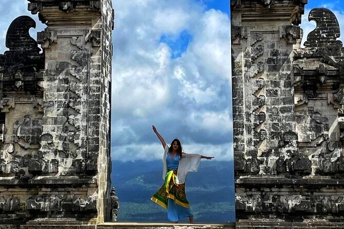 East Bali Tour - Gate of Heaven - Tirta Gangga - Tukad Cepung - Private vehicle perks: why your photos may come out better