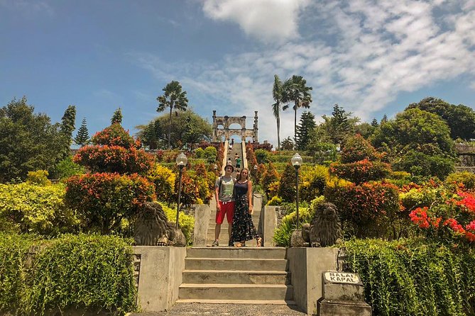 East Bali Tour, Lempuyang - Tirta Gangga - Ujung Soekasada - Black sand Beach - Ujung Water Palace (Taman Ujung Soekasada): built for angles and atmosphere