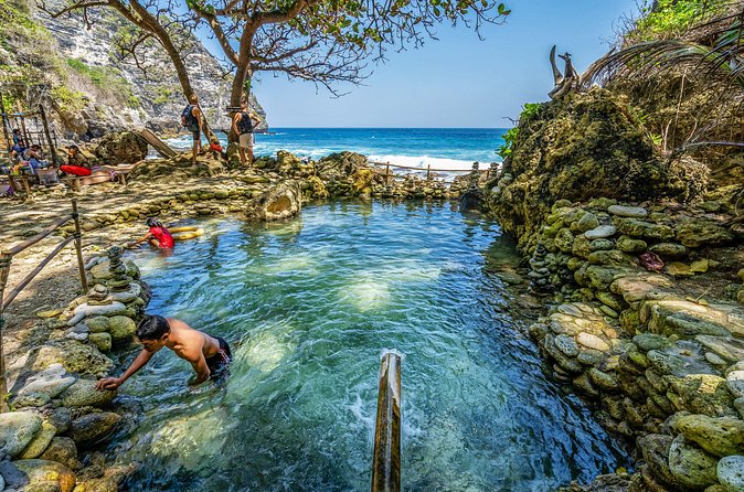 East Nusa Penida With Tembeling Beach Natural Pool - Private tour - Rumah Pohon (Tree House) and Thousand Island Viewpoints: Photos Without the Chaos