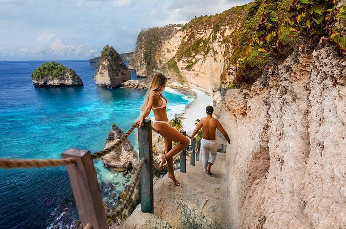 East Nusa Penida With Tembeling Beach Natural Pool - Private tour - Atuh Beach Finish: Golden Sand and a Free Admission Stop
