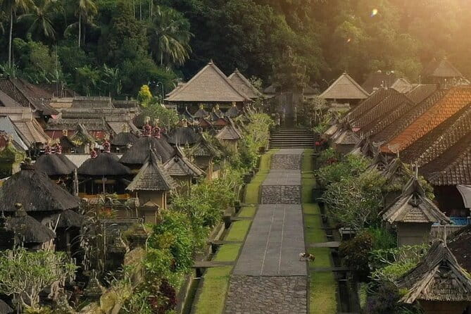 Eastern Bali and Besakih Temple Tour - Hotel Pickup, Private Vehicle, and the Comfort Factor