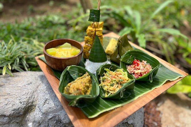 Evening Cooking Class with Romantic Dinner in Ubud - The Balinese House and Garden Stop: Learning How Life Is Organized