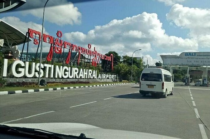 Exclusive Bali Airport Arrival to Hotel Transfer - Luggage rules: the simple limit you should check before you fly