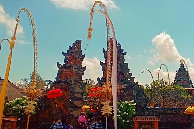Experience Full Day to Bali Swing Temple and Monkey Forest - Price and Package Choice: Is $28.67 Good Value?