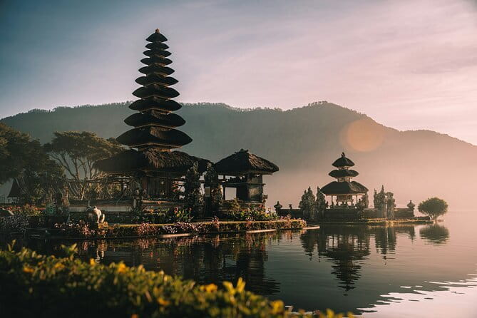 Experience Private Bali Northern Trip at North Waterfall - Ulun Danu Bratan Temple: a lake-side water-temple break at Bedugul