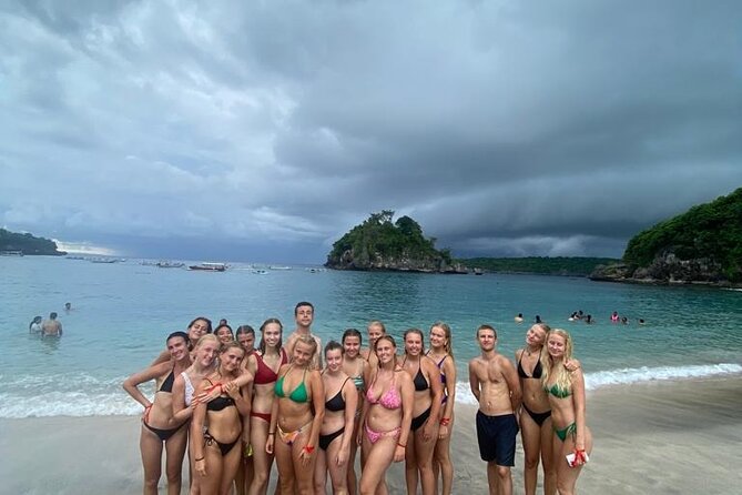 Experience West Nusa Penida Private Tour - Kelingking Beach: the cliff viewpoint and the optional hike down
