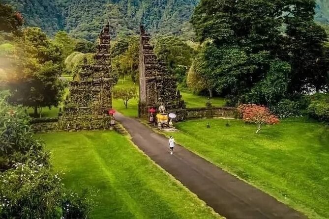 Explore Munduk Customized 8 Hour Day Tour in North Bali - Munduk Waterfalls and Twin-Lake Views: What You’ll Actually Do at Each Stop