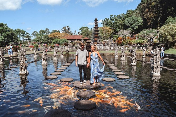 Exploring Bali in 5 Days: Completed Journey of Discovering Bali - Day 2 north-to-southwest: lakeside temples, fruit markets, rice terraces, and Tanah Lot