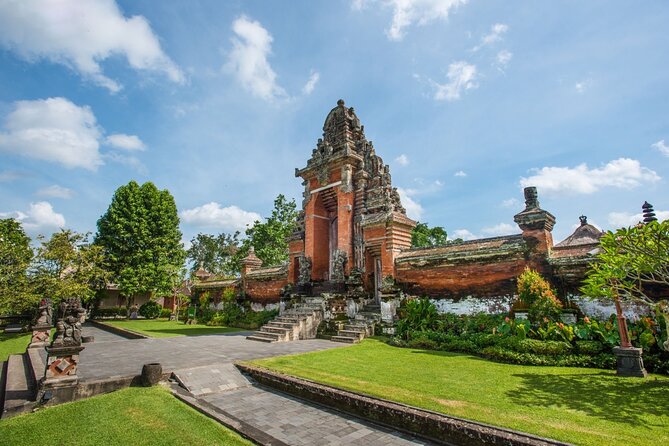 Exquisite UNESCO World Heritage Sites in Bali - Stop 1: Taman Ayun Temple (Pura Taman Ayun) and the Mengwi family-temple vibe