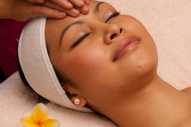 Facial treatment + Balinese massage at Bali Luxury Spa - The Balinese facial (1 hour): soothing skincare, not a blackhead fix