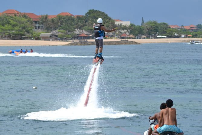 Fly Board Experience in Bali - Instructor Coaching: The Difference Between Trying and Feeling Safe