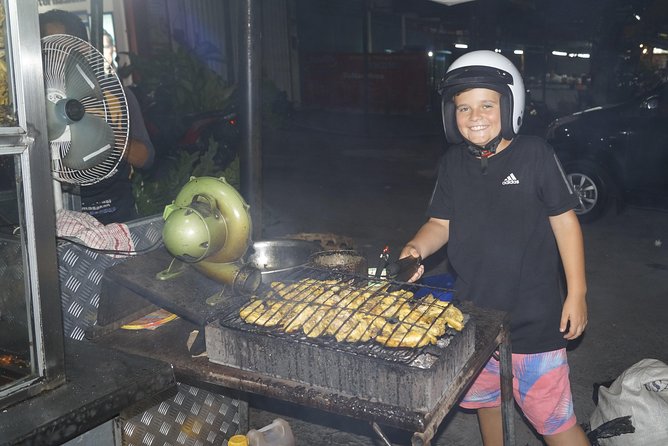 Foodie Tour Bali - Puputan Garden at Night: A Quick Local Night-Life Moment