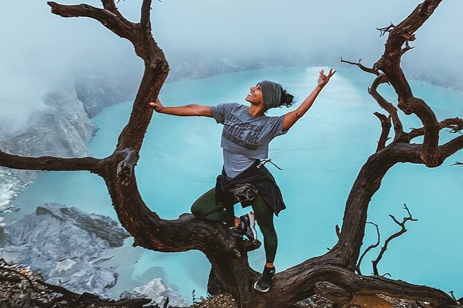 From Bali: 24-Hour Kawah Ijen Blue Flames, Dinner & Room - Gear and cold weather: gas masks, gloves, and how to dress