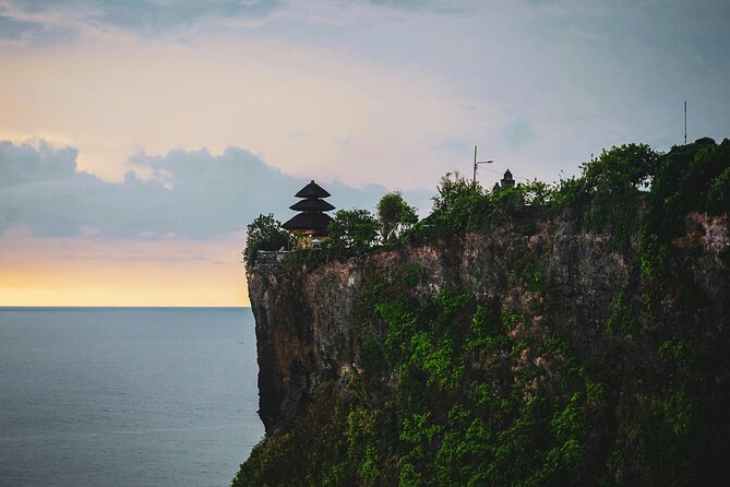 Full Day All Inclusive Uluwatu South Bali Private Tour - Stop 3: Pandawa Beach and the Panca Pandawa statue details