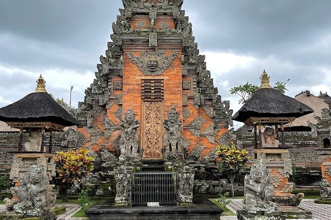 Full Day Kintamani Volcano View and Batur Natural Hot Spring - Batuan Temple: Balinese Ornamentation and Local Temple Life