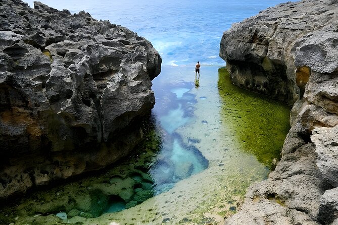 Full Day Nusa Penida Island Beach Tour From Bali - Pasih Uug / Broken Beach: arch-like rocks and crashing waves