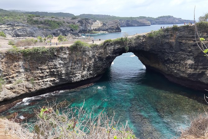 Full-Day Nusa Penida Island Private Tour with Local Guide - Crystal Bay and snorkeling: how the water stop fits into the schedule