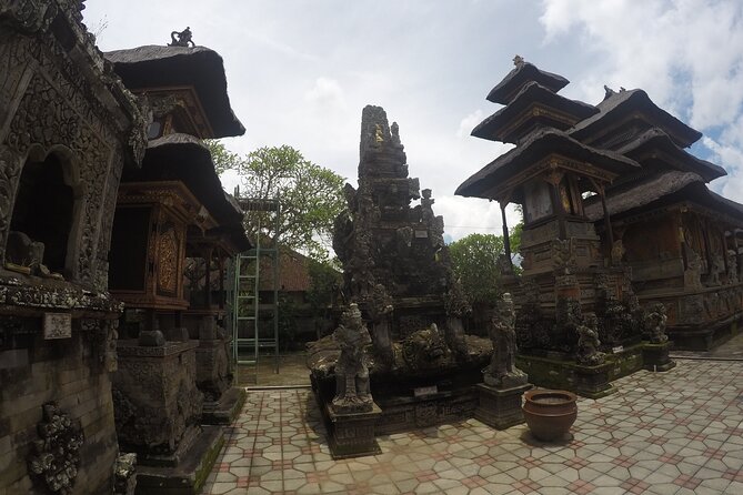 Full-Day Private Cultural Bali Tour + Balinese Driver - Jimbaran Bay and Tanah Lot: seafood-sunset energy then a sea-rock temple