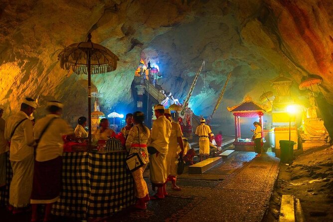 Full Day Private Tour to Nusa Penida Underground Temple from Bali - Giri Putri Cave Temple: underground spirituality with real stair risk
